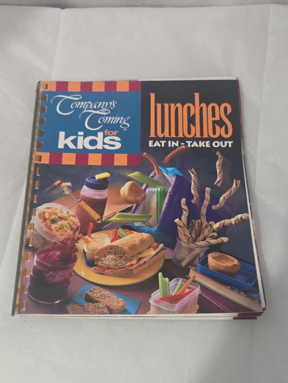 Jean Pare Kids Lunches Eat In · Take Out Cookbook - Colorful Cover